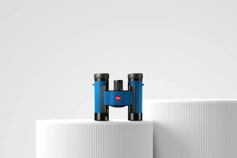 Leica_Ultravid_8x20_Colorline_blue