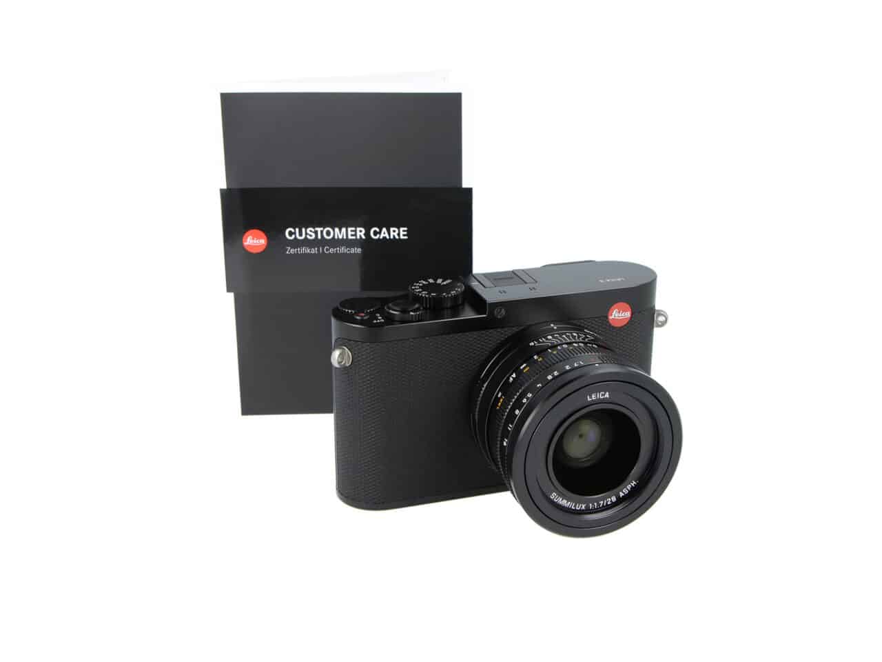 Leica Q Prototype 34
