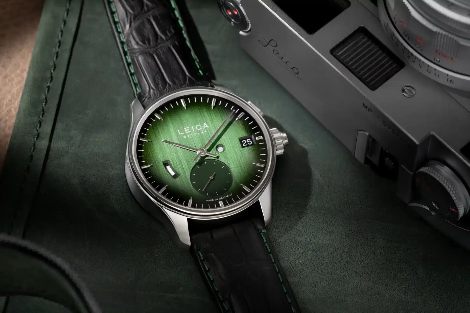 3_LEICA_Watch_Webseite_ProductPage_ZM1UrbanGreen_CopyImageModul2_Verwurzelt_02