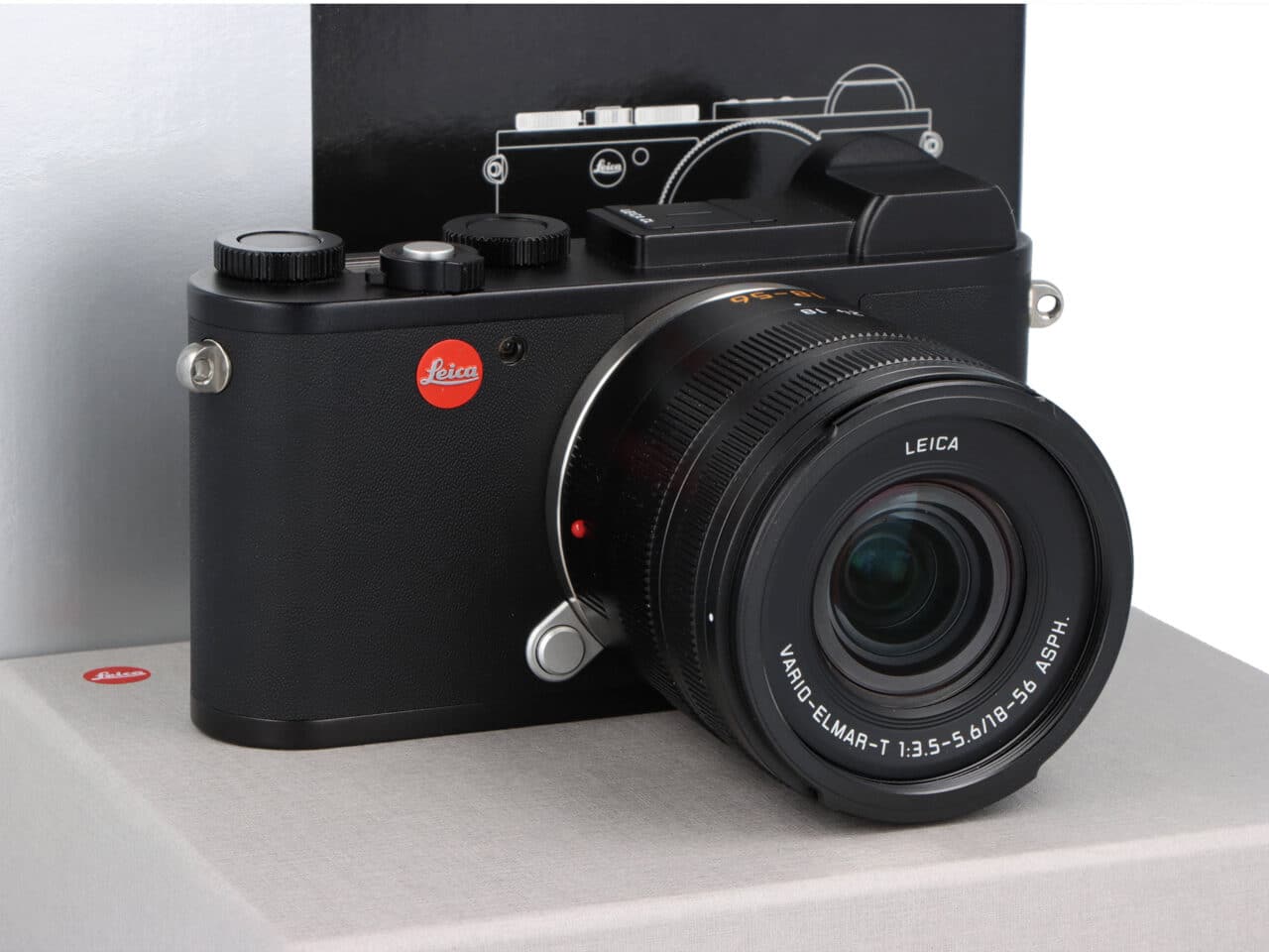 Leica CL + Vario-Elmarit 18mm-56mm black